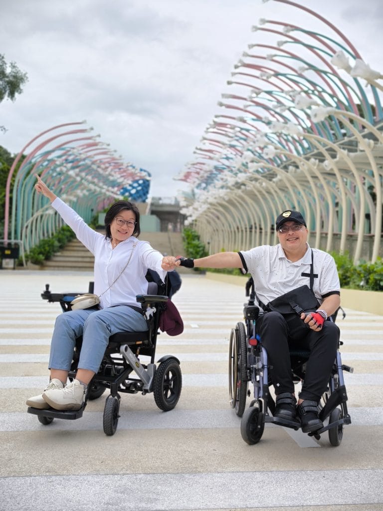 Sentosa Island Tour with 2 wheelchair guides