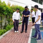 2 participants with walking cane