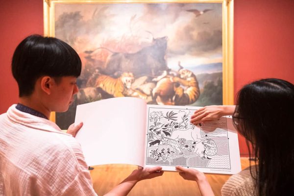guests experiencing a 2.5 book